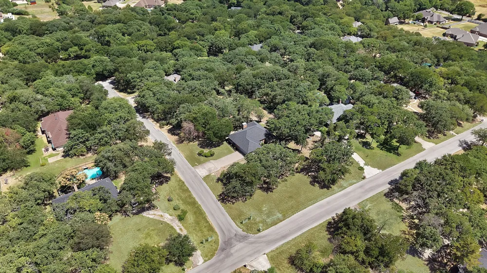 113 Cottonwood Court Hudson Oaks, TX 76087