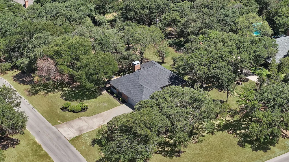 113 Cottonwood Court Hudson Oaks, TX 76087