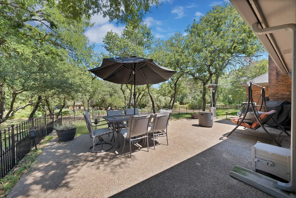 113 Cottonwood Court Hudson Oaks, TX 76087