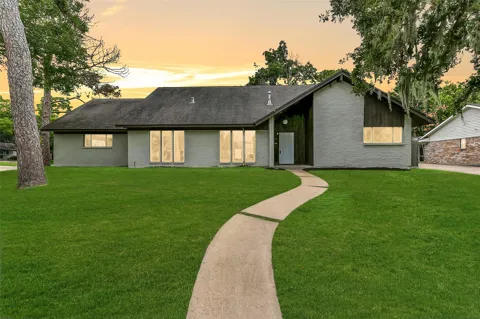 15503 Wandering Trail