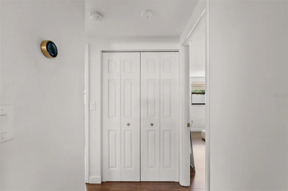 2874 DAVIS BOULEVARD Sarasota, FL 34237