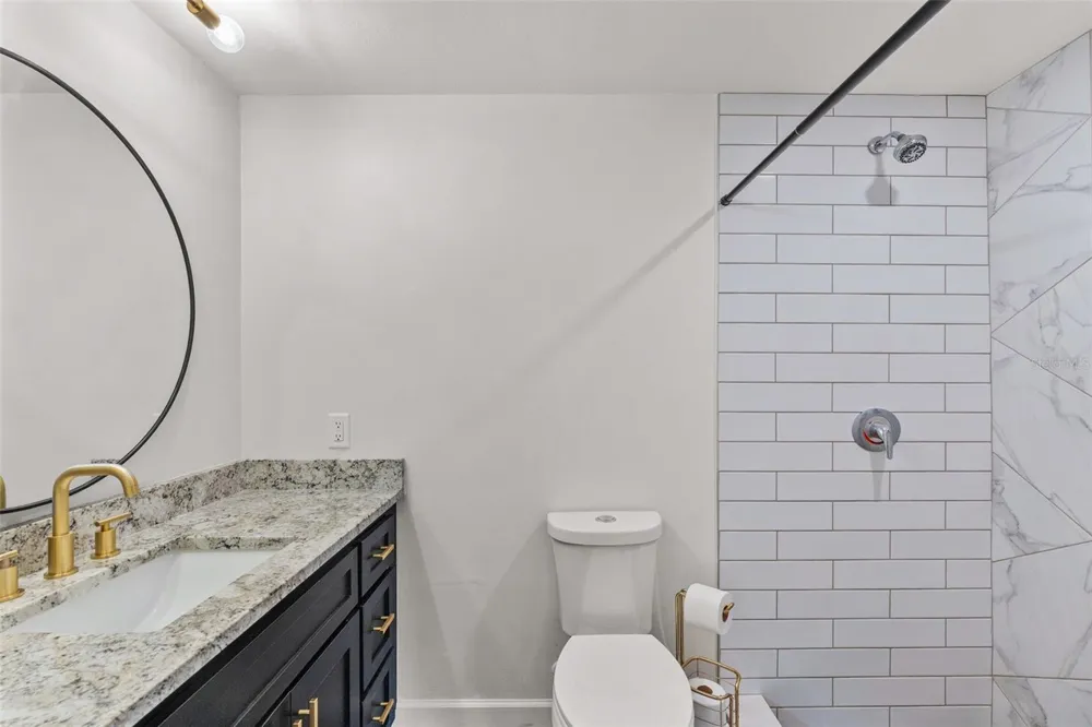 2874 DAVIS BOULEVARD Sarasota, FL 34237