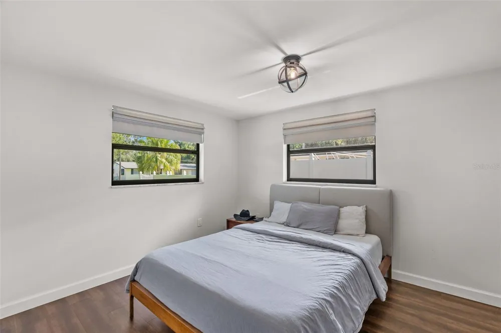 2874 DAVIS BOULEVARD Sarasota, FL 34237