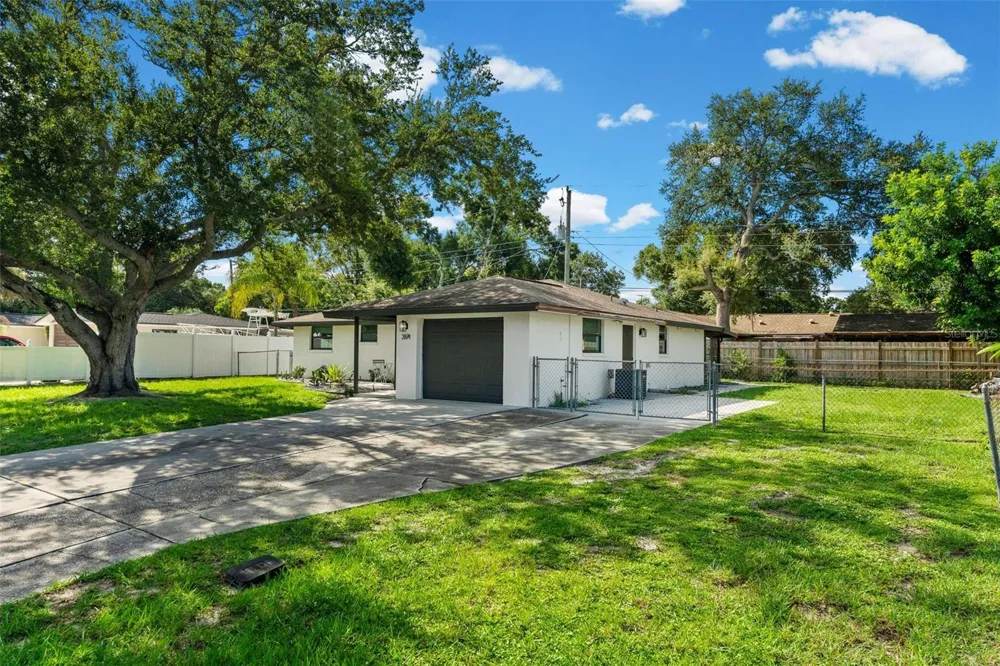2874 DAVIS BOULEVARD Sarasota, FL 34237