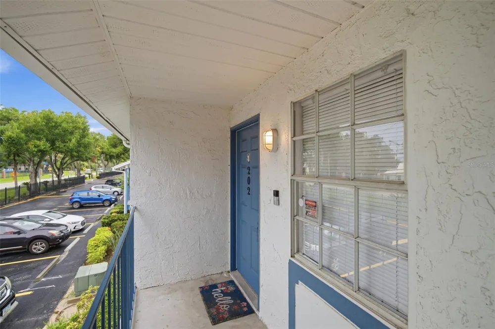5005 BORDEAUX VILLAGE PLACE #202 Tampa, FL 33617