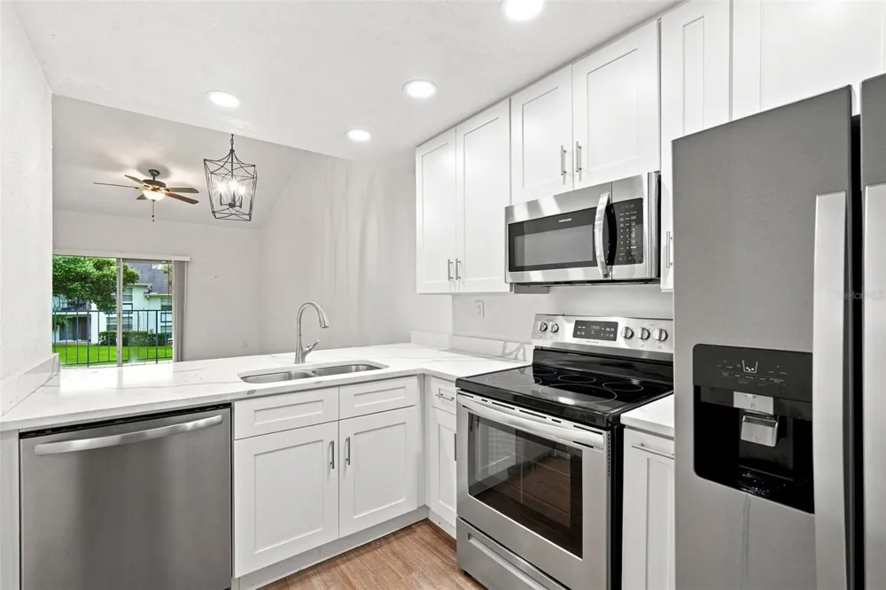 5005 BORDEAUX VILLAGE PLACE #202 Tampa, FL 33617