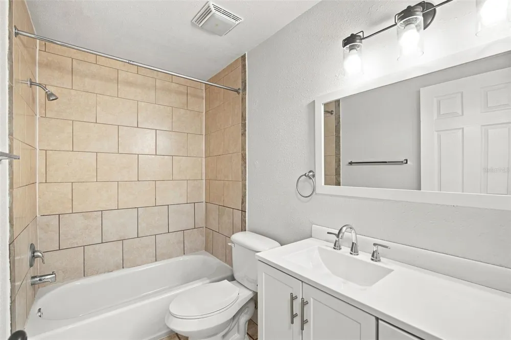 5005 BORDEAUX VILLAGE PLACE #202 Tampa, FL 33617