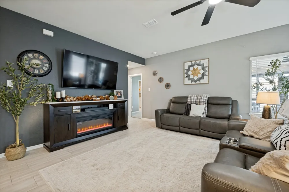 5529 Legends Way Krum, TX 76249