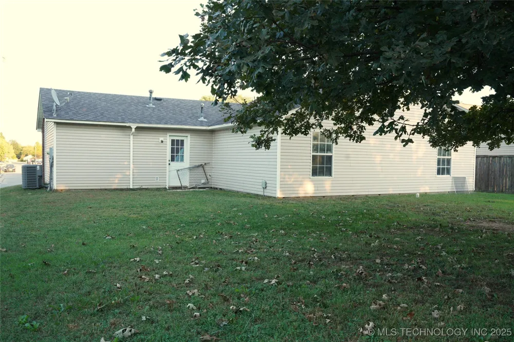 1907 Chambers Avenue Claremore, OK 74017