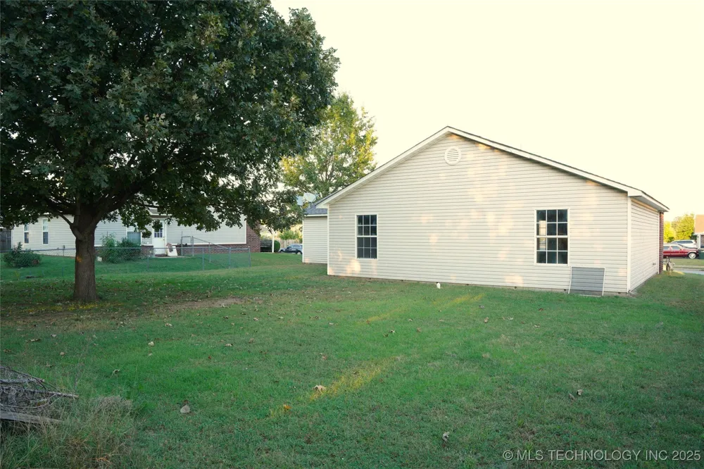 1907 Chambers Avenue Claremore, OK 74017