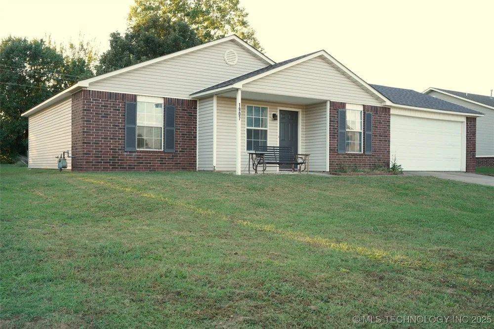 1907 Chambers Avenue Claremore, OK 74017