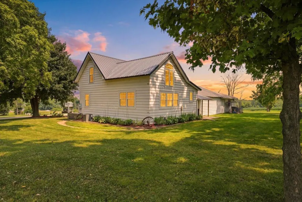 N5110 County Road Q Menomonie, WI 54751