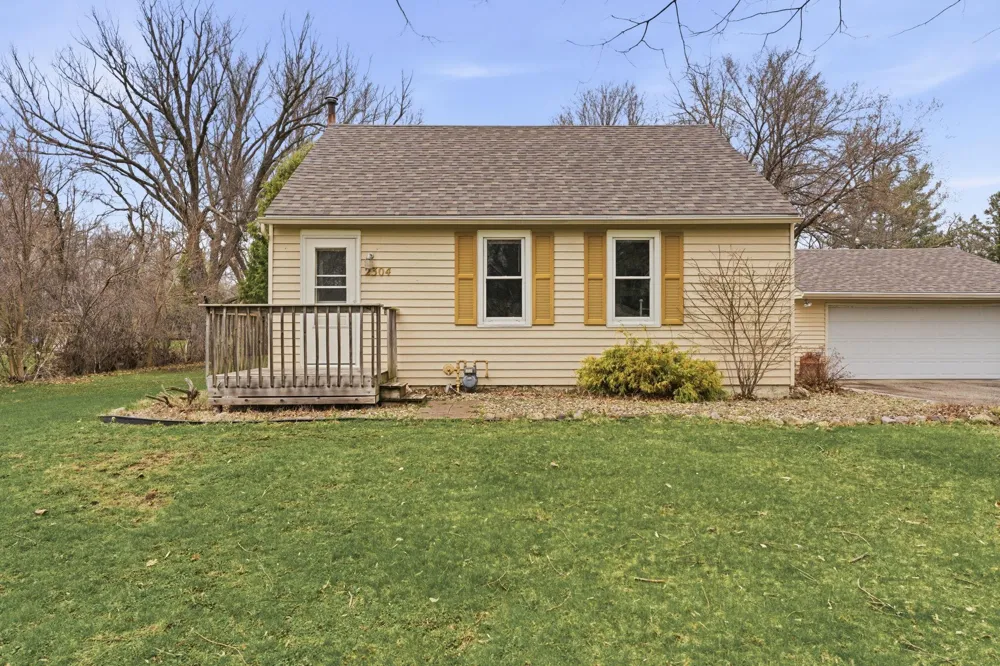2304 15th Avenue SW Austin, MN 55912
