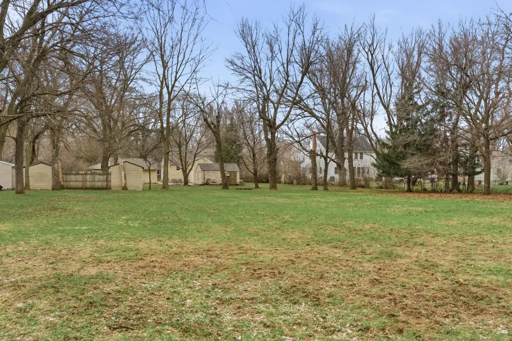 2304 15th Avenue SW Austin, MN 55912