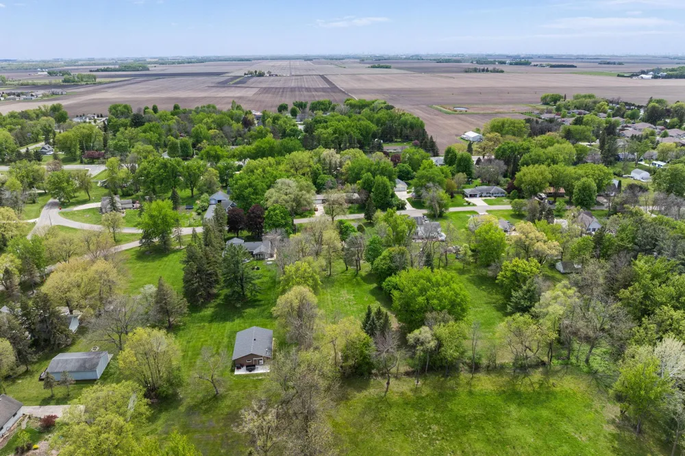 2304 15th Avenue SW Austin, MN 55912