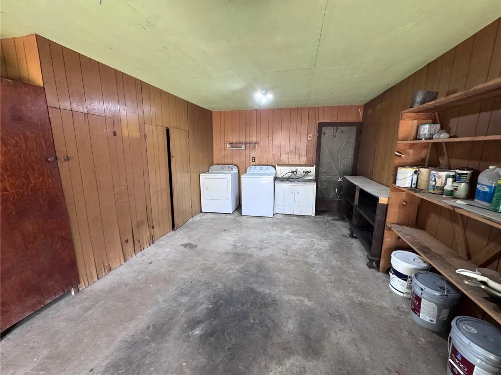 7903 Church Street Needville, TX 77461