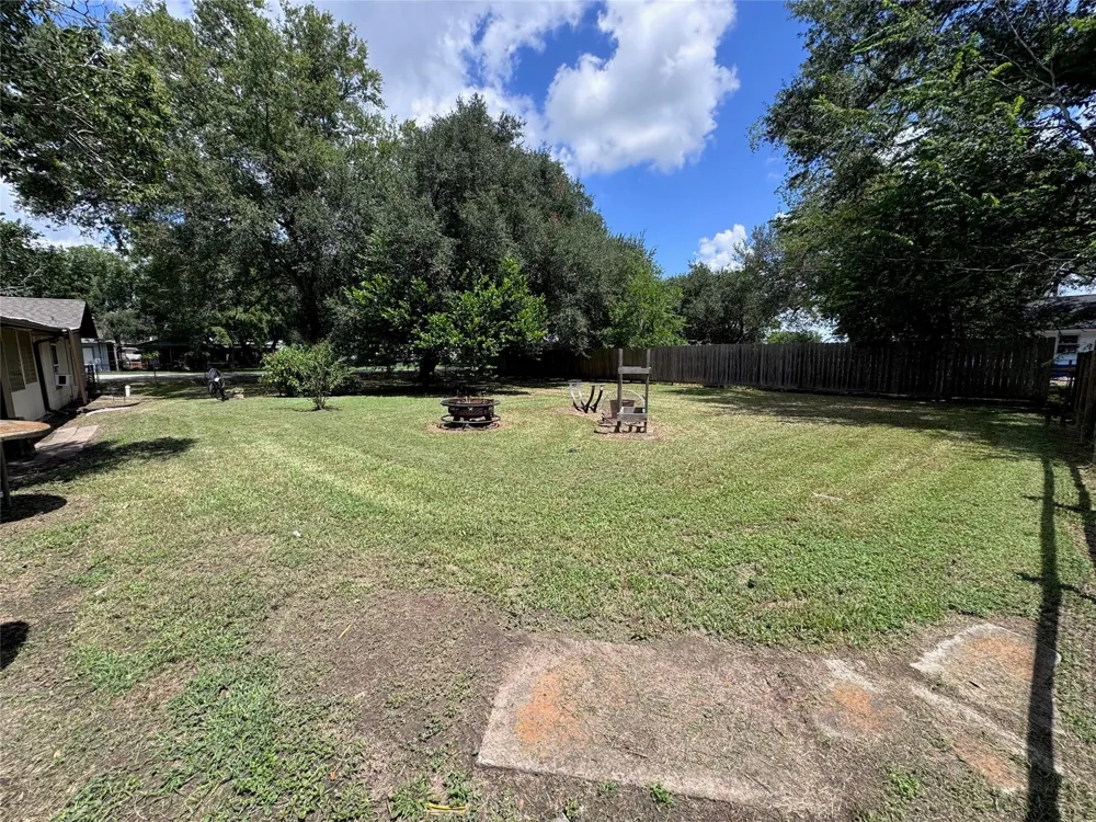 7903 Church Street Needville, TX 77461