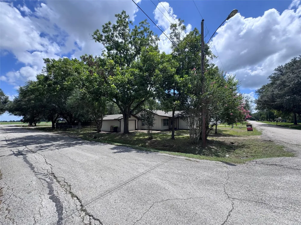7903 Church Street Needville, TX 77461