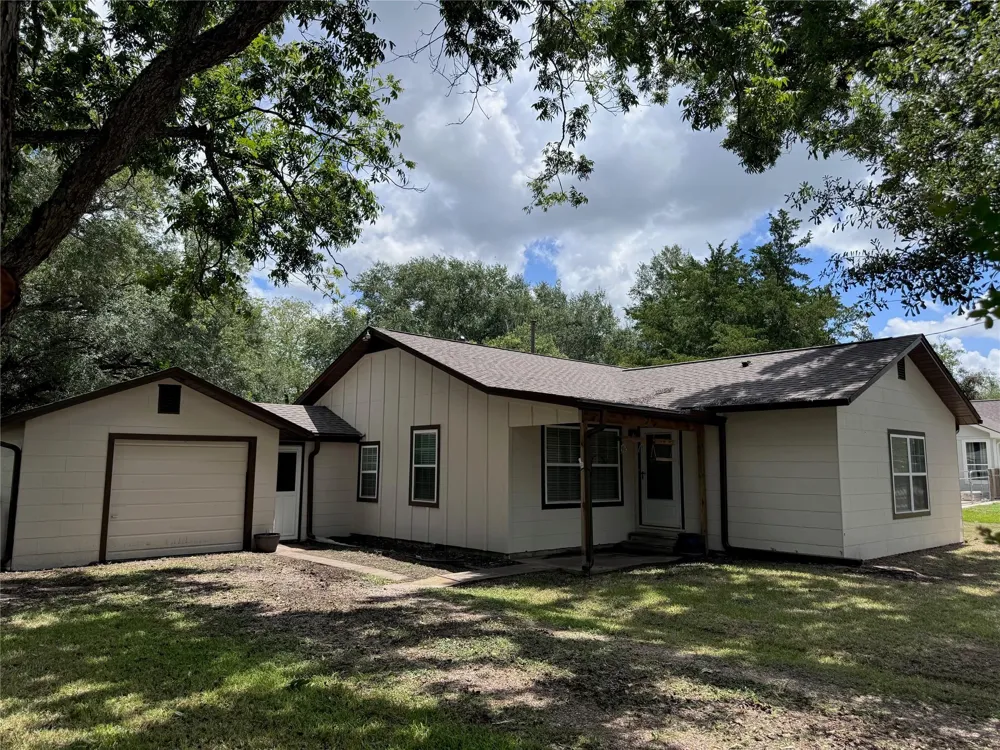 7903 Church Street Needville, TX 77461