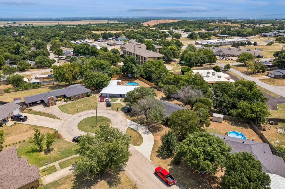108 Highland Pauls Valley, OK 73075