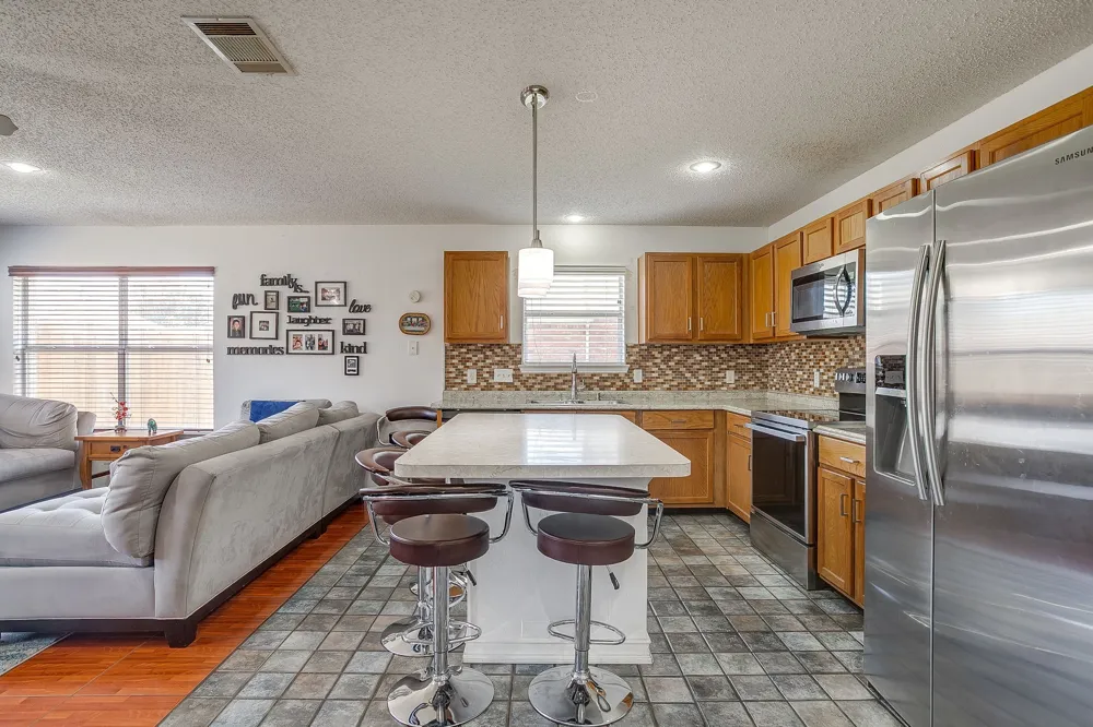 924 Thistle Circle Allen, TX 75002
