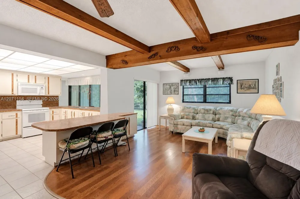 5321 SW 90th Ave Cooper City, FL 33328