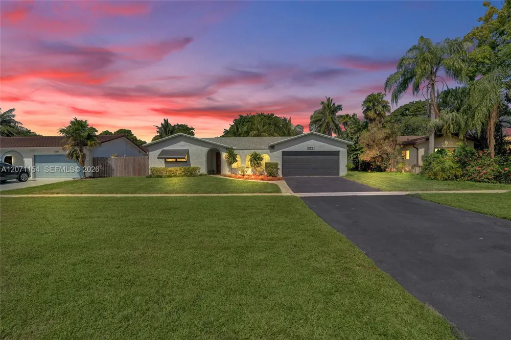 5321 SW 90th Ave Cooper City, FL 33328