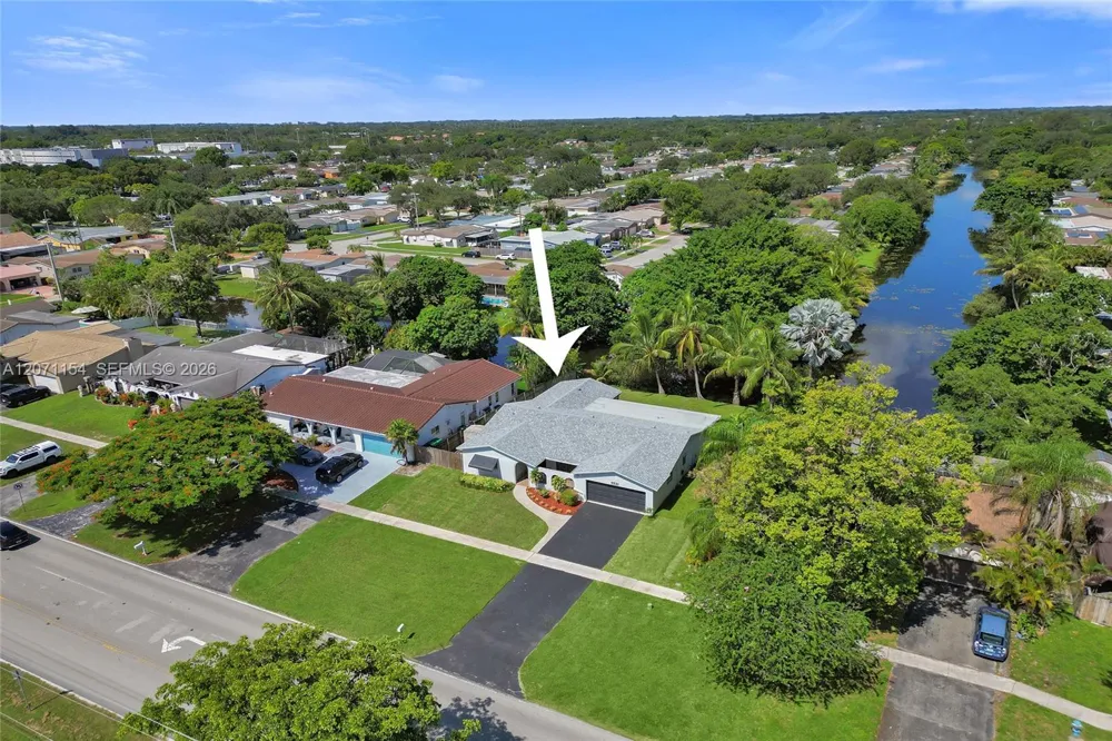 5321 SW 90th Ave Cooper City, FL 33328