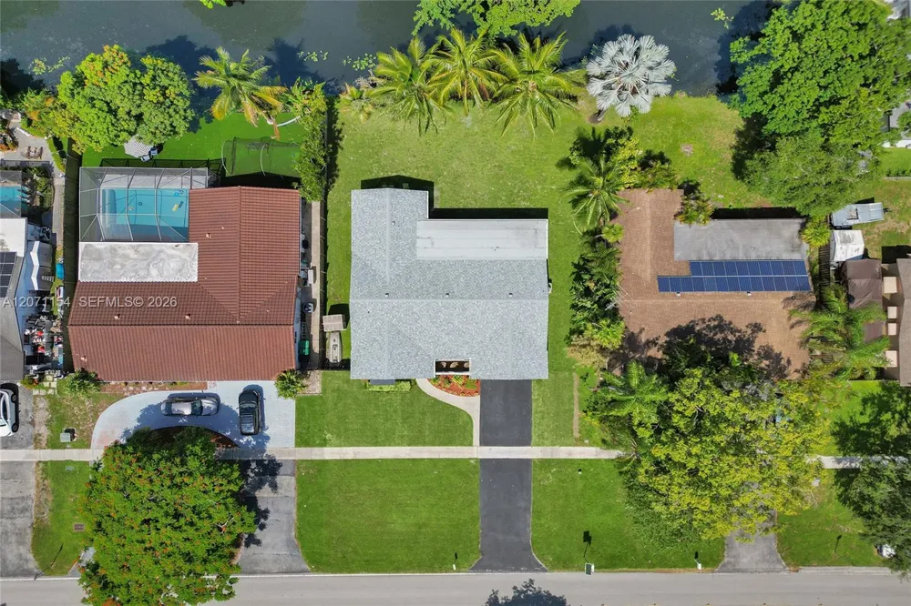 5321 SW 90th Ave Cooper City, FL 33328