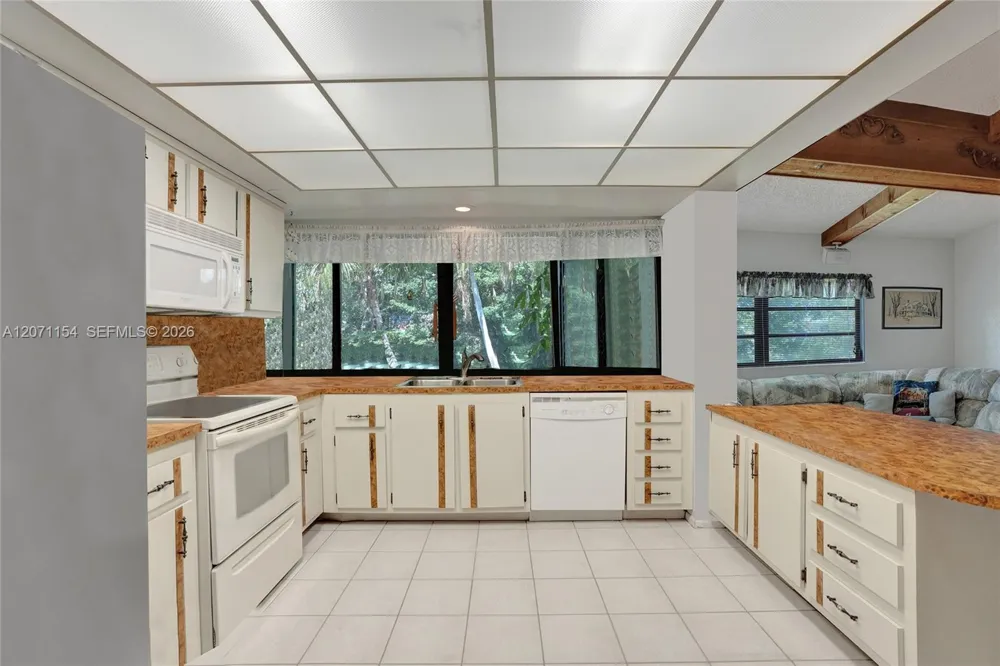 5321 SW 90th Ave Cooper City, FL 33328