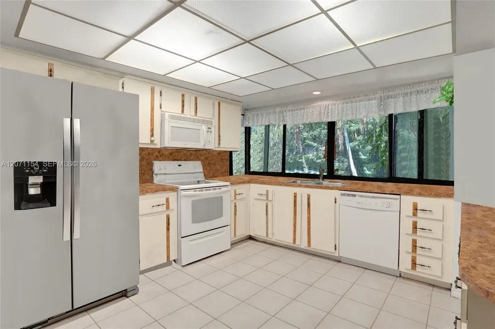 5321 SW 90th Ave Cooper City, FL 33328