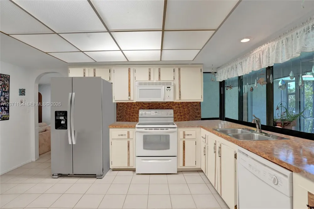 5321 SW 90th Ave Cooper City, FL 33328