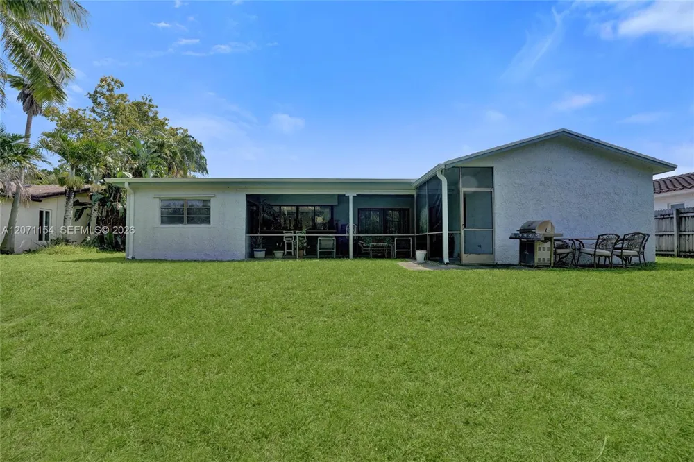 5321 SW 90th Ave Cooper City, FL 33328