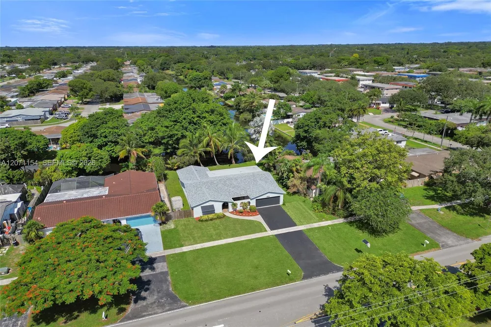 5321 SW 90th Ave Cooper City, FL 33328