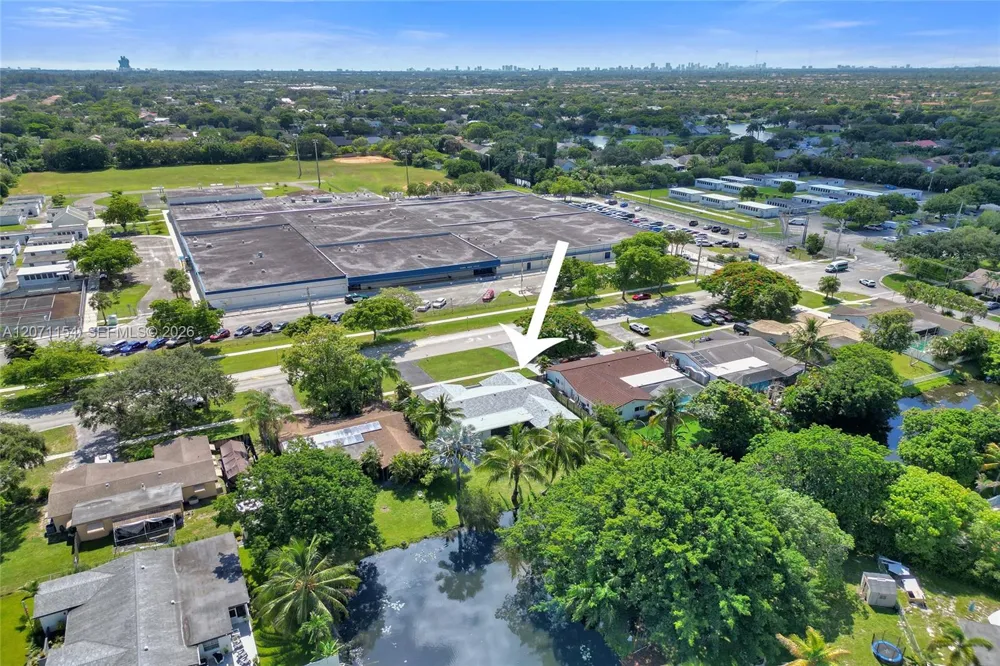 5321 SW 90th Ave Cooper City, FL 33328