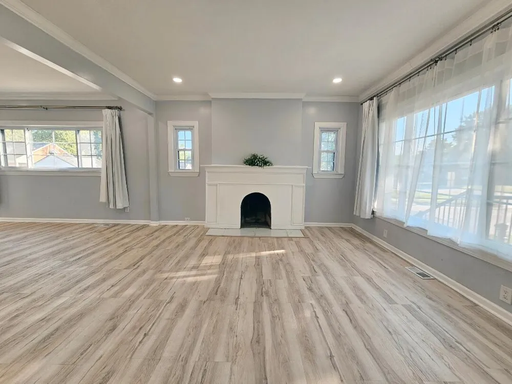 19000 Chandler Park Drive Grosse Pointe Woods City, MI 48236