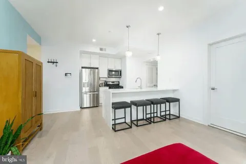 1019 17TH PLACE NE #401