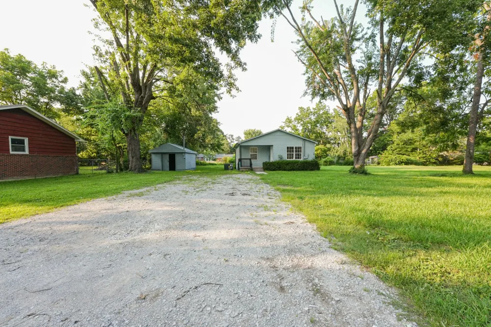 204 Locust St Manchester, TN 37355