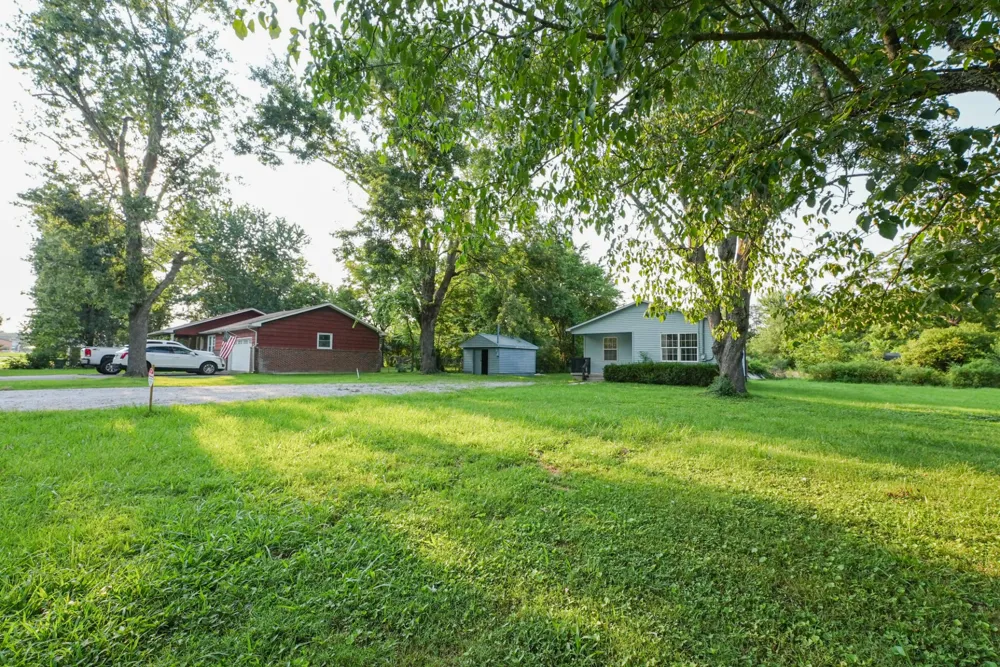204 Locust St Manchester, TN 37355