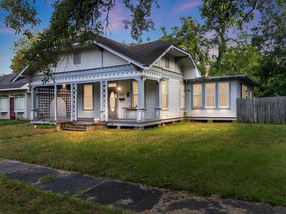 1313 6th Street Bay City, TX 77414