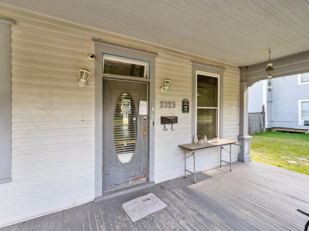 1313 6th Street Bay City, TX 77414