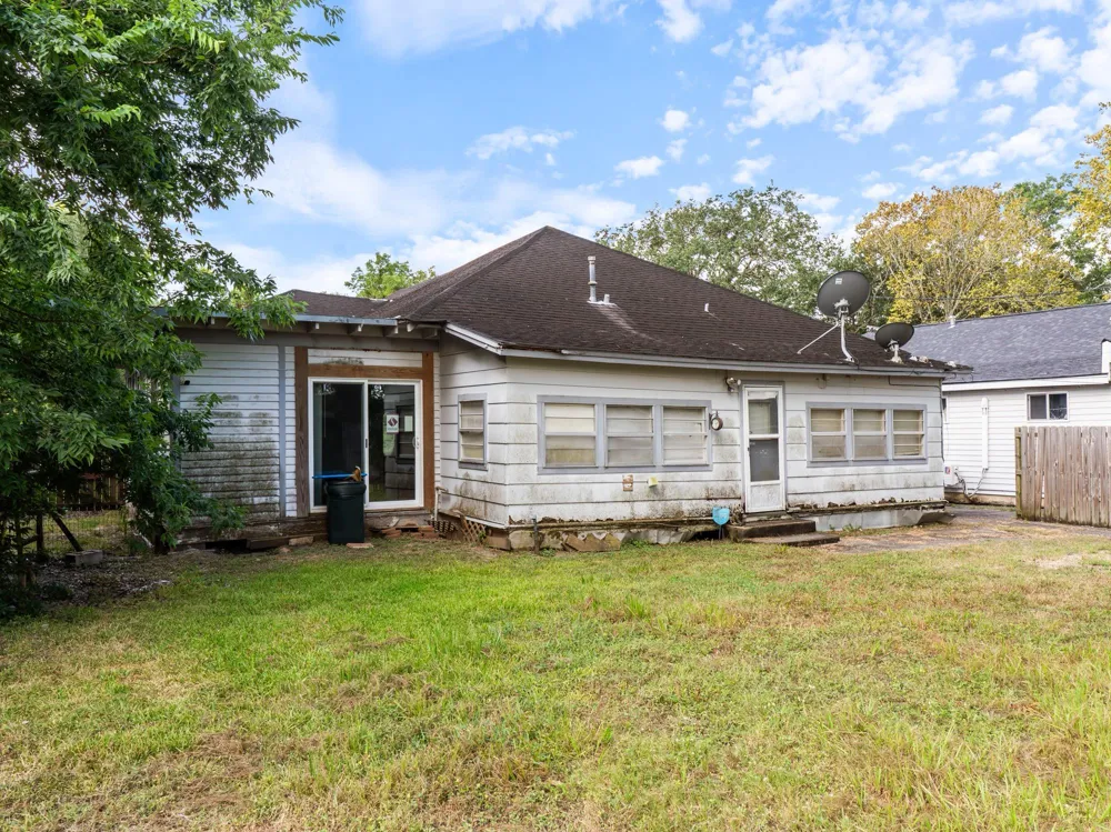 1313 6th Street Bay City, TX 77414