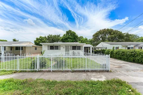 2030 NW 43rd Street