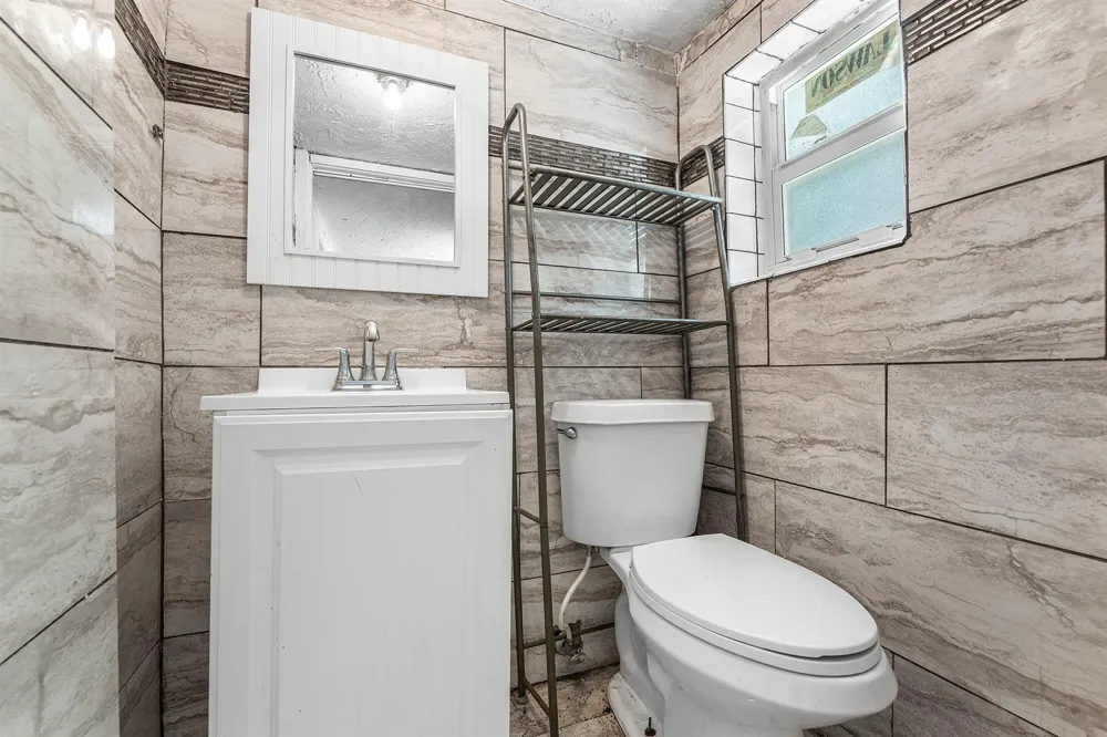 2030 NW 43rd Street Miami, FL 33142