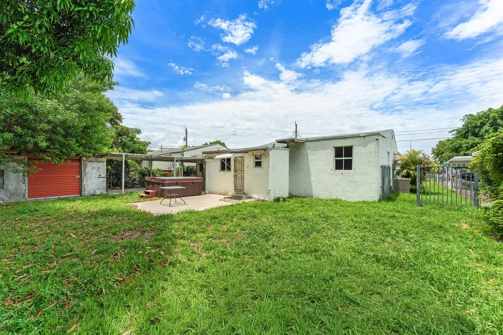 2030 NW 43rd Street Miami, FL 33142