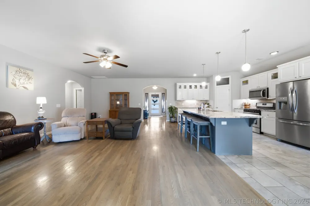 224 Williamsburg Street Catoosa, OK 74015