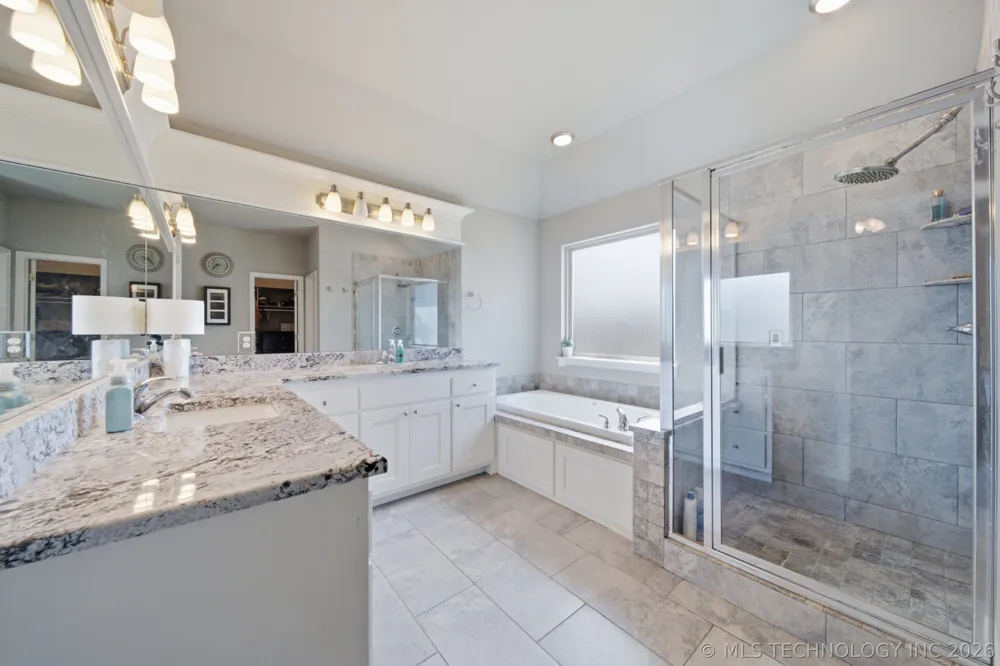 224 Williamsburg Street Catoosa, OK 74015