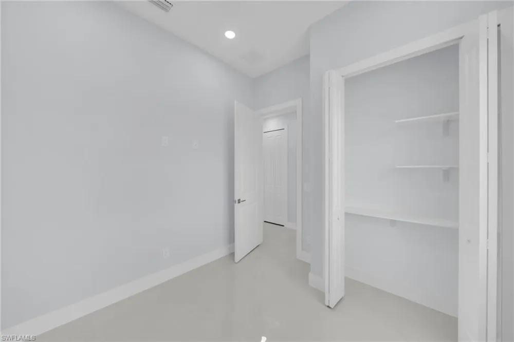 4119 17th Street SW Lehigh Acres, FL 33976