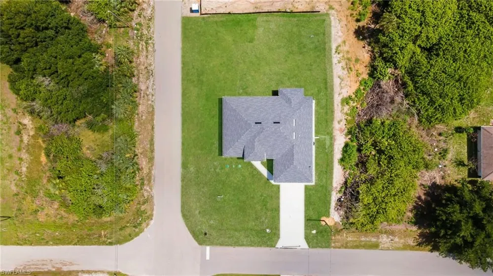 4119 17th Street SW Lehigh Acres, FL 33976