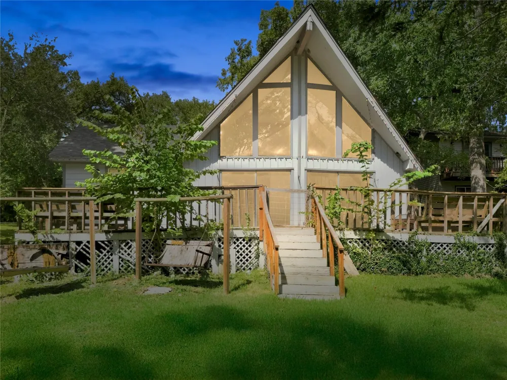 761 Forest Cove Loop Coldspring, TX 77331